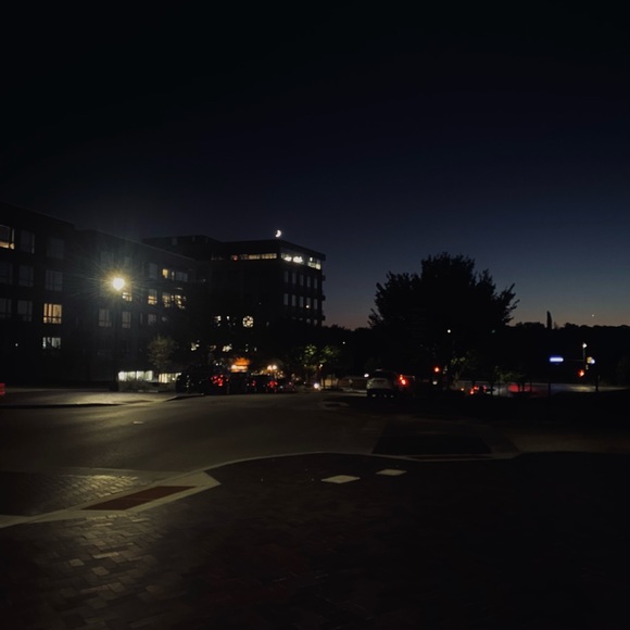 Meet your Posher, Sabiren - Picture 1 of 1